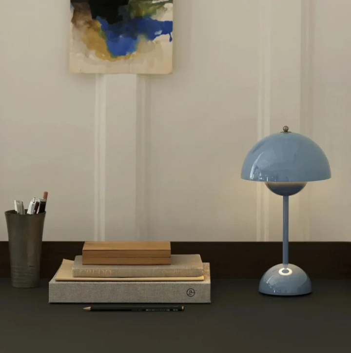 Touch Control Bordlampe i Skandinavisk Design med Justerbart Lys