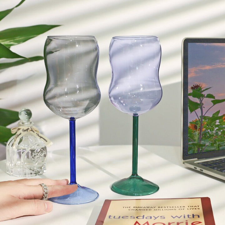 Tofarvet Vinglas i Borosilikatglas med Glaskande