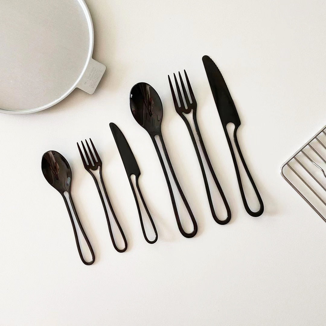 Elegant 3-delt Bestik Sæt i Rustfrit Stål med Outline Design