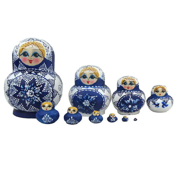 Traditionelt Sæt af 10 Håndlavede Træ-Matryoshka Dukker