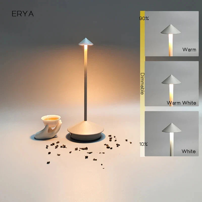 Genopladelig LED Bordlampe med Justerbar Lysstyrke og 360-graders Belysning