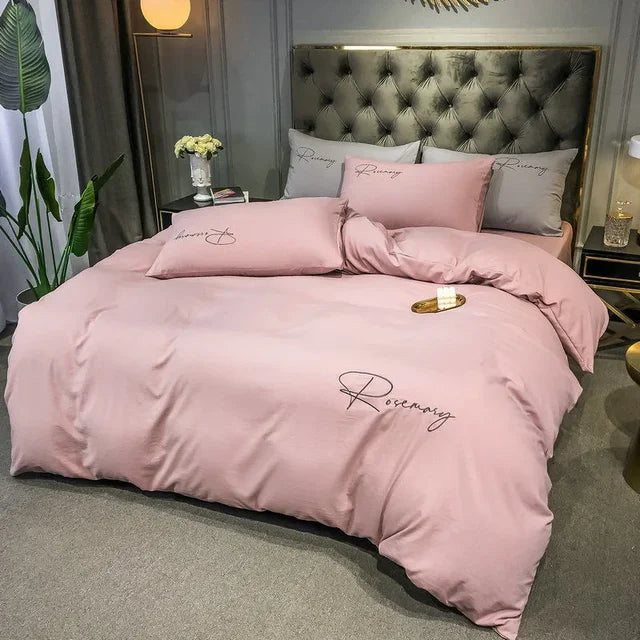 Elegant Broderet Dynecover i Premium Kvalitet