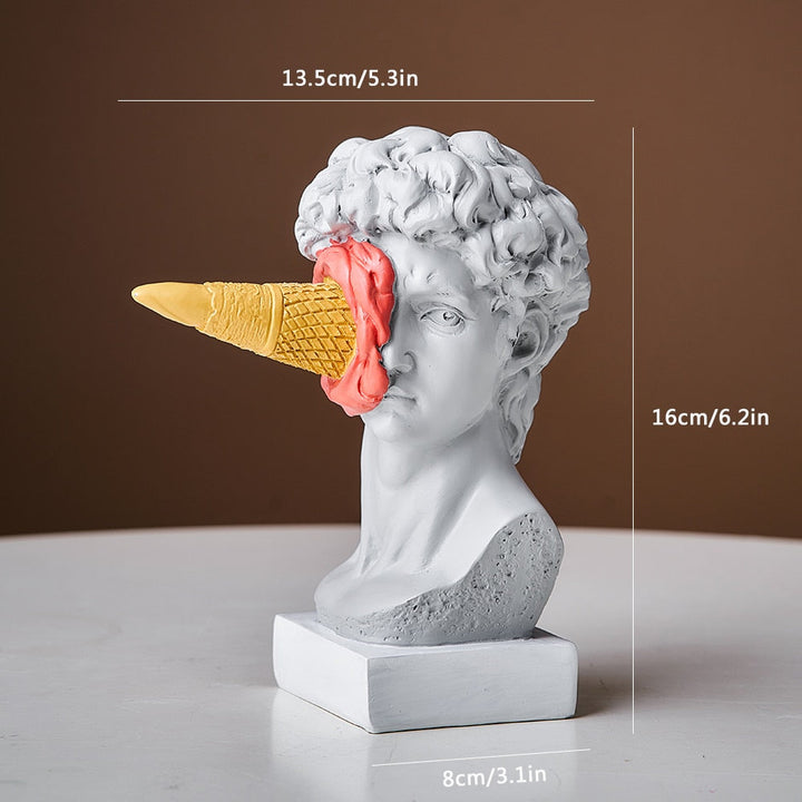 Legesyg Iscreme Figurine Skulptur i Flerfarvet Harpiks
