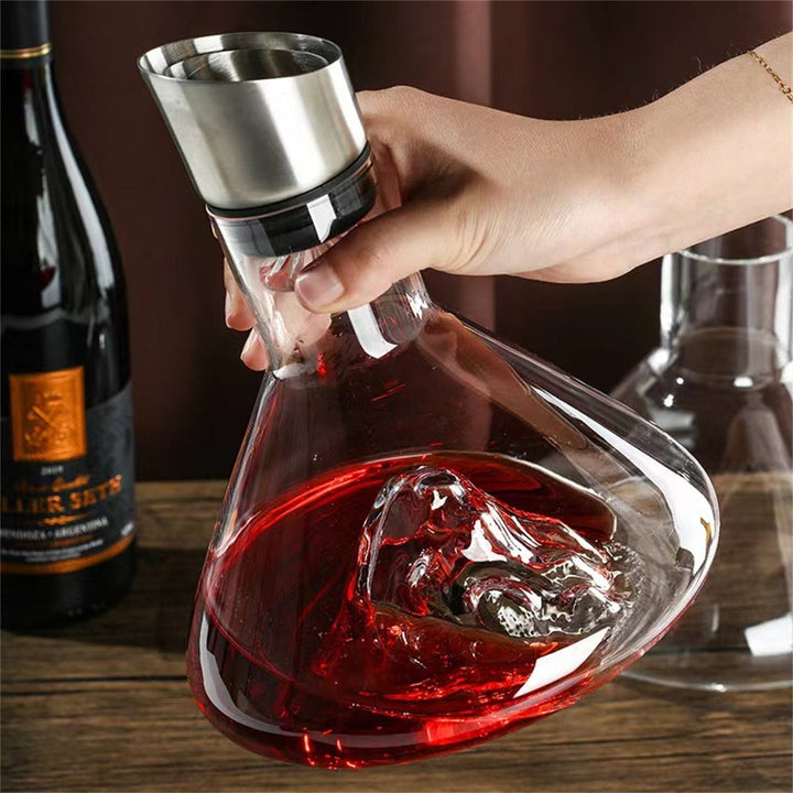 Elegant Krystal Vin Karaffel med Bjergdesign 1500 ml
