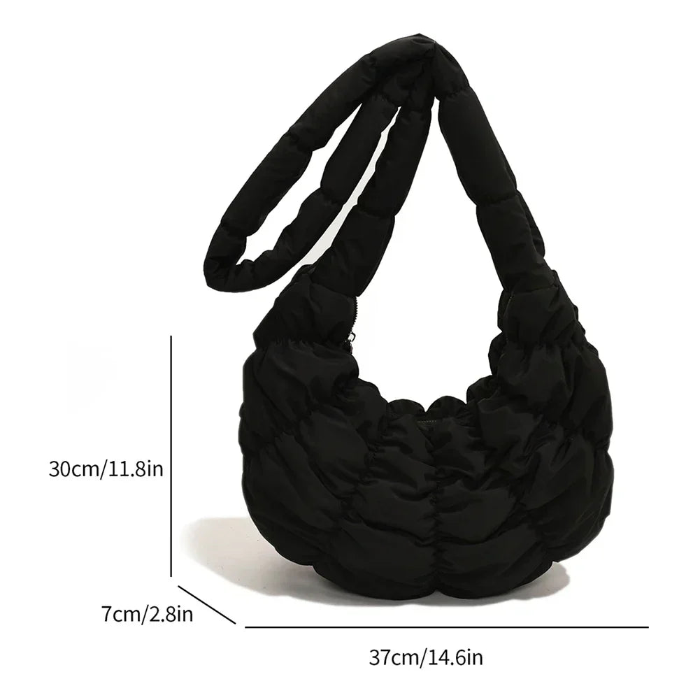 Puff Croissant Skuldertaske i Let Nylon