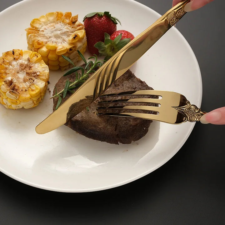 Guldbelagt Rustfrit Stål Bestiksæt med Elegant Design