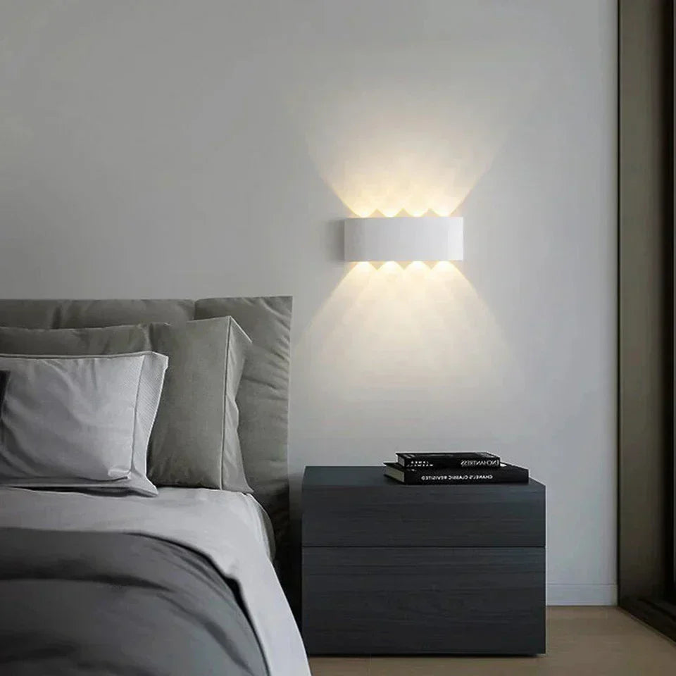 Minimalistisk Aluminium LED Væglampe til Indendørs og Udendørs Brug