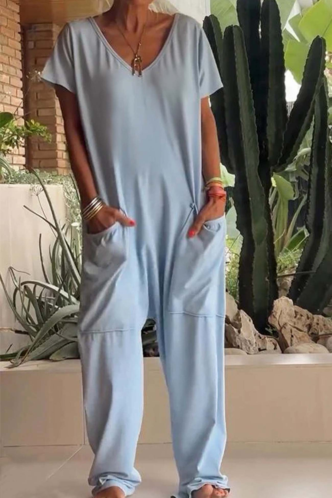 Breezy | Kvinders V-hals kortærmet løs jumpsuit med lommer