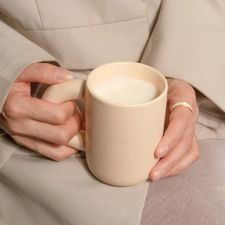 Keramisk Kaffekop med Ske - 7,5 oz, Assorterede Farver