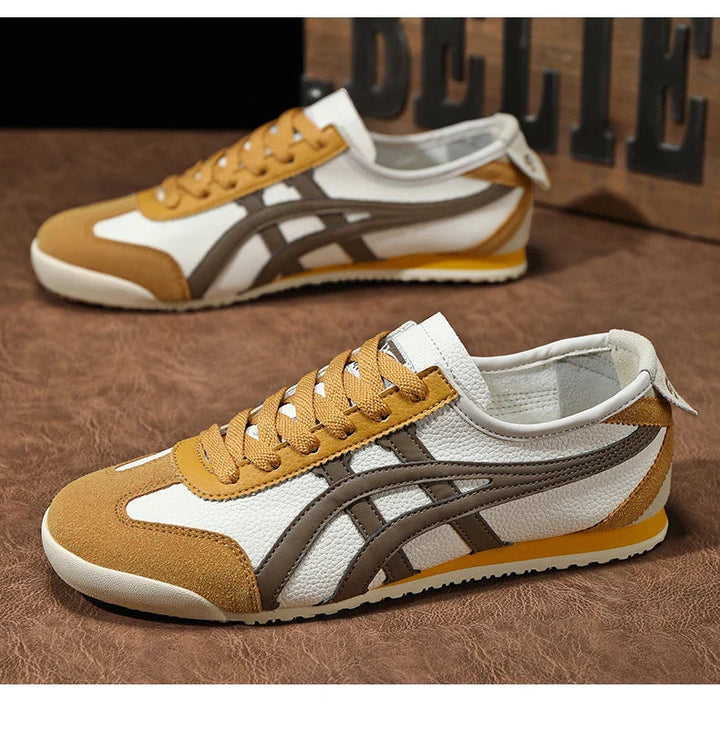Retro sneakers med ruskindsdetaljer og kontraststriber