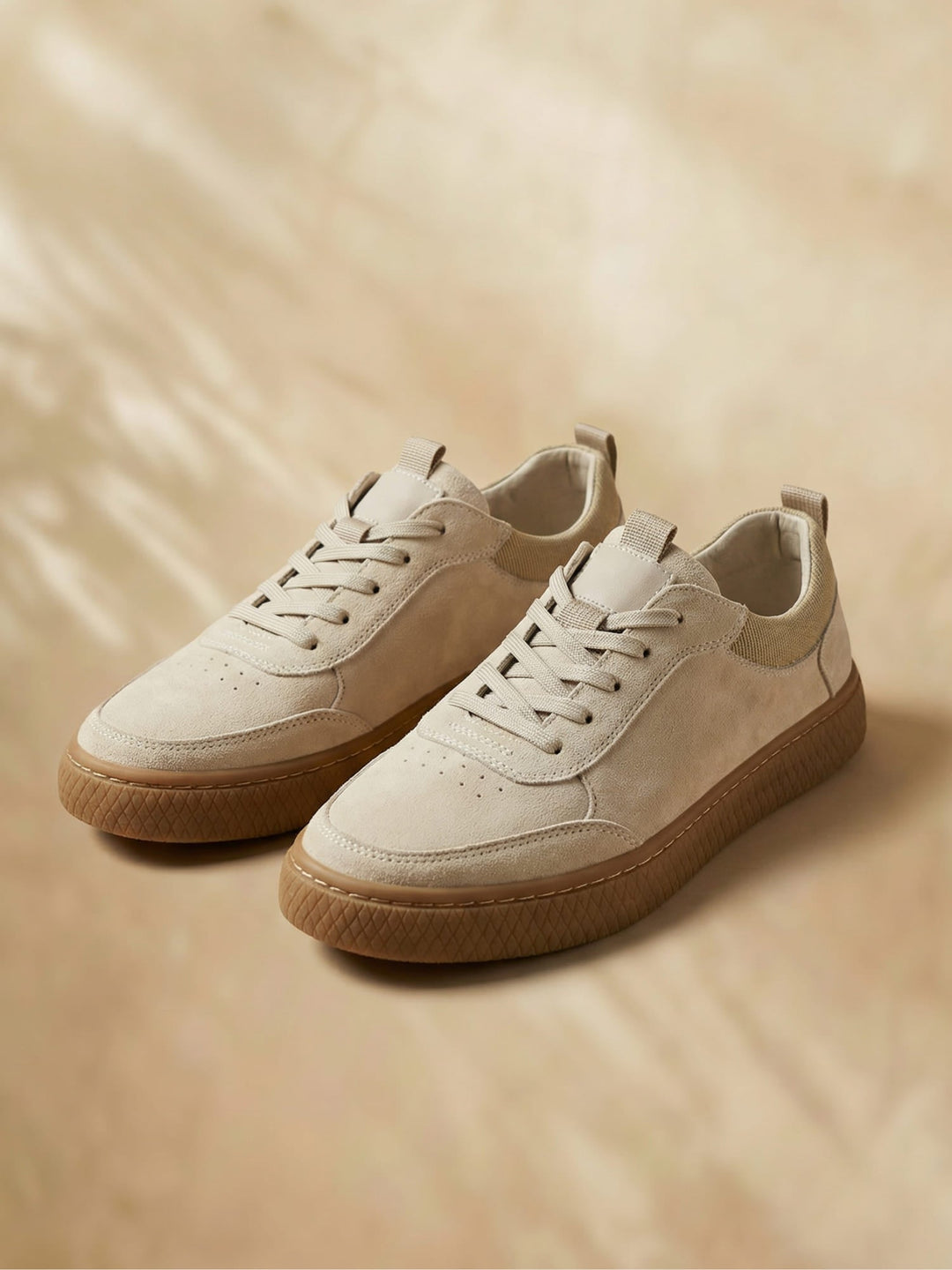 Casual herresneakers i ruskind-look