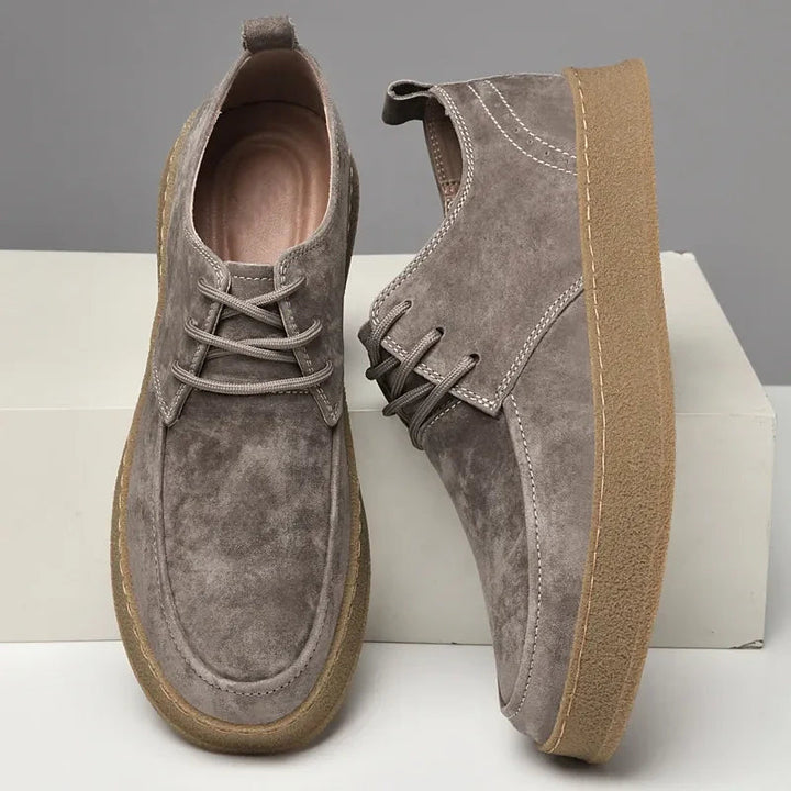 Sneakers med skridsikker sål og komfortabel støtte