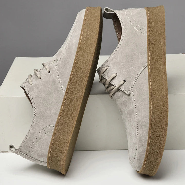 Sneakers med skridsikker sål og komfortabel støtte