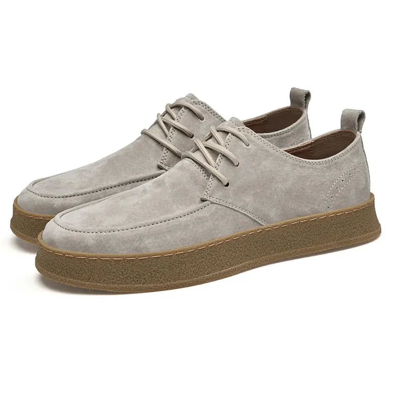 Sneakers med skridsikker sål og komfortabel støtte