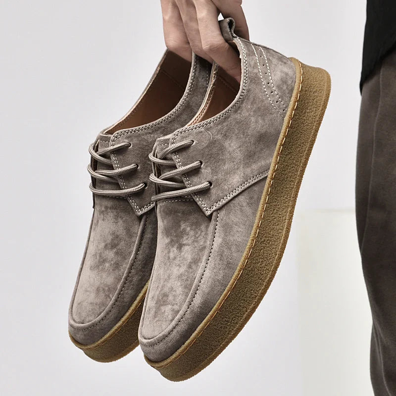 Sneakers med skridsikker sål og komfortabel støtte