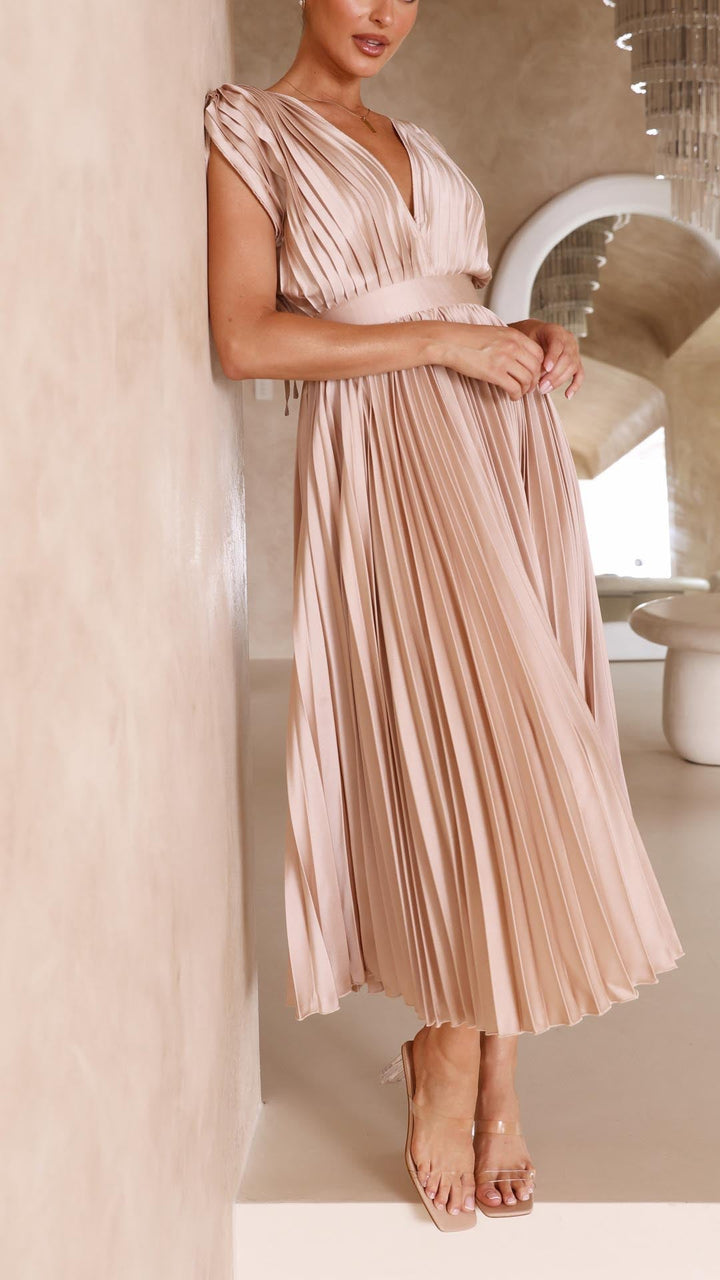 Maria™ | Chic Pleated Maxi Dress