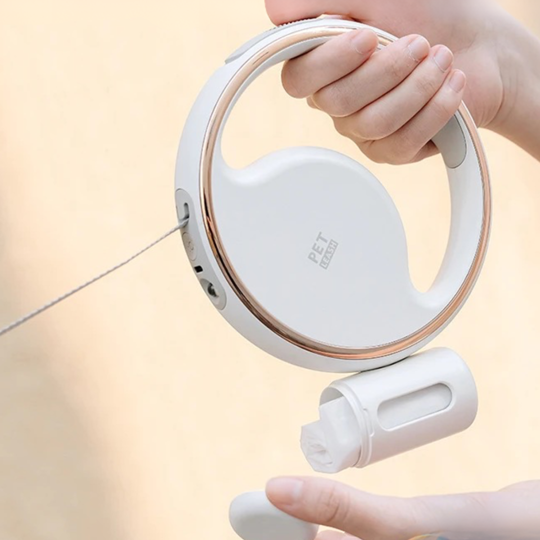 Automatisk Hundeline med LED Lys og Poselomme