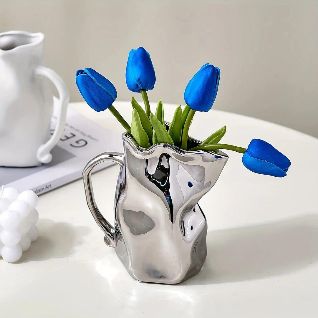 Moderne Hvid Keramisk Vase med Minimalistisk Design
