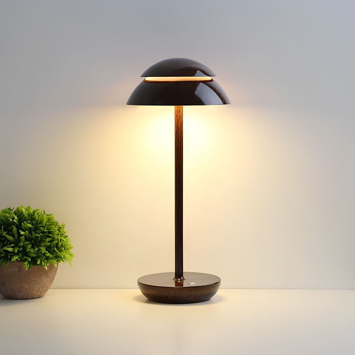 Moderne Metal Bordlampe med Justerbar Lysstyrke og Berøringskontrol