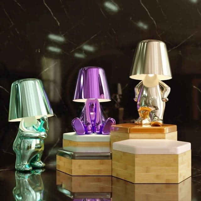 Thinker Bordlampe i Resin med Varm Hvid LED Lys