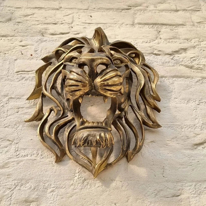 Løvehoved Vægskulptur i Harpiks med Realistisk Design