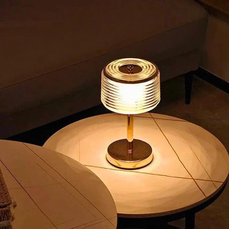 Guld LED Bordlampe med Justerbar Ringformet Skærm