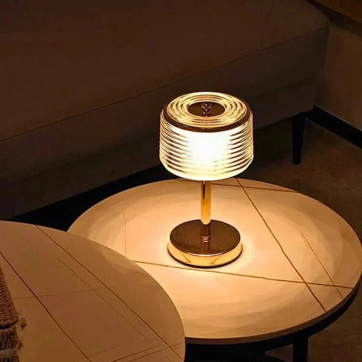 Guld LED Bordlampe med Justerbar Ringformet Skærm