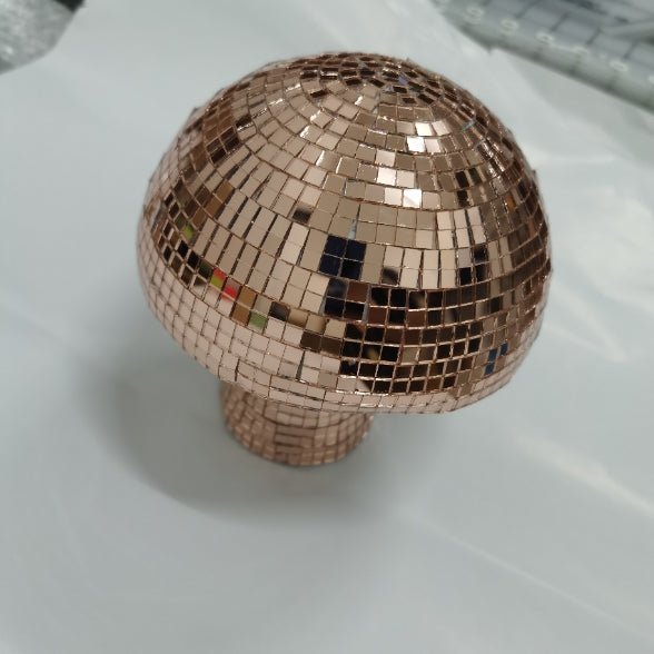 Sølvfarvet Håndlavet Svampe Disco Dekoration