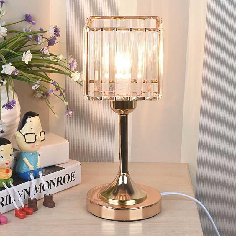 Nordisk Krystal Bordlampe med Varm Belysning