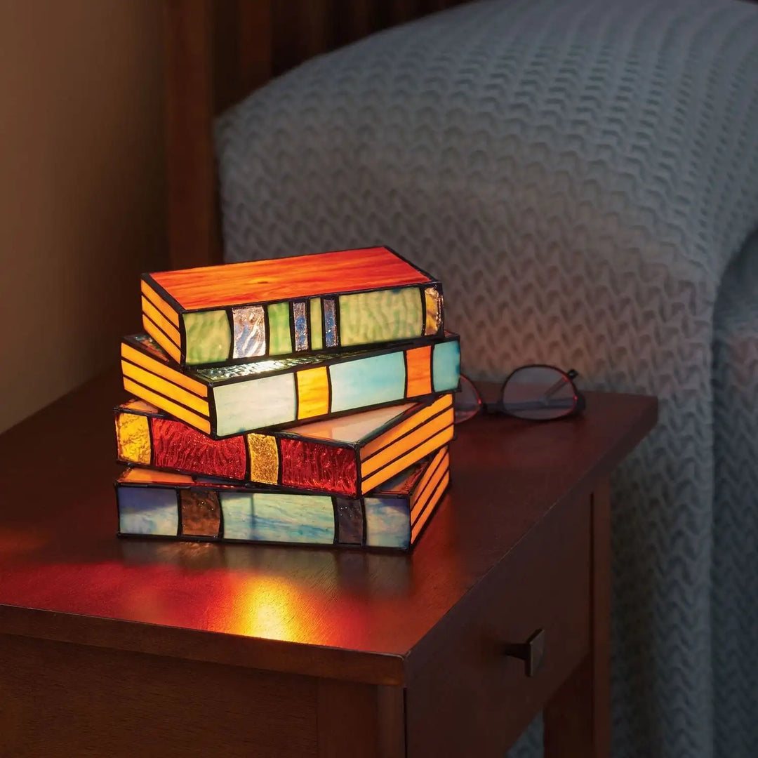 Bordlampe med Glasmosaikdesign i Bogstak Stil