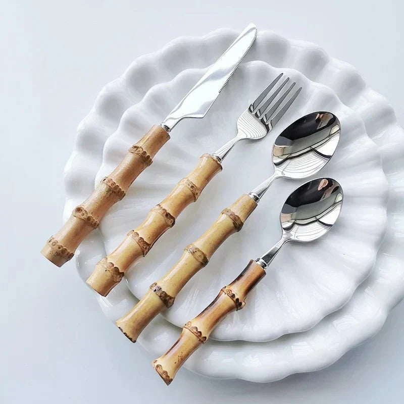 Bestiksæt i Rustfrit Stål med Bambushåndtag