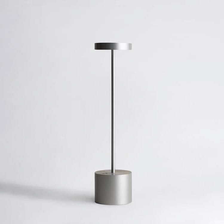 Genopladelig LED Bordlampe med Touch Dæmpning i Aluminium