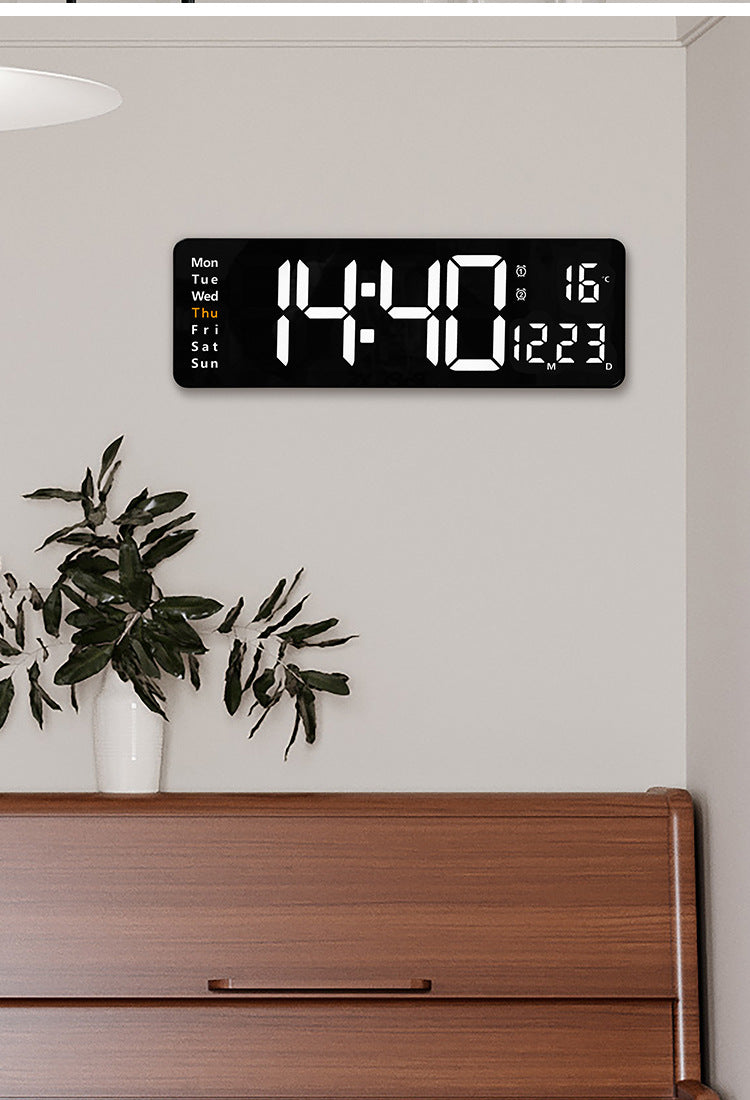 Digitalt Skandinavisk Ur med 16-Tommer Display og Fjernbetjening