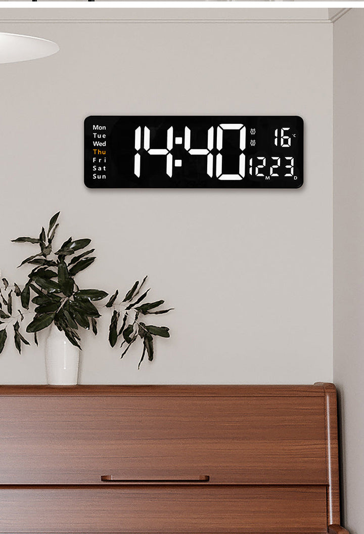 Digitalt Skandinavisk Ur med 16-Tommer Display og Fjernbetjening