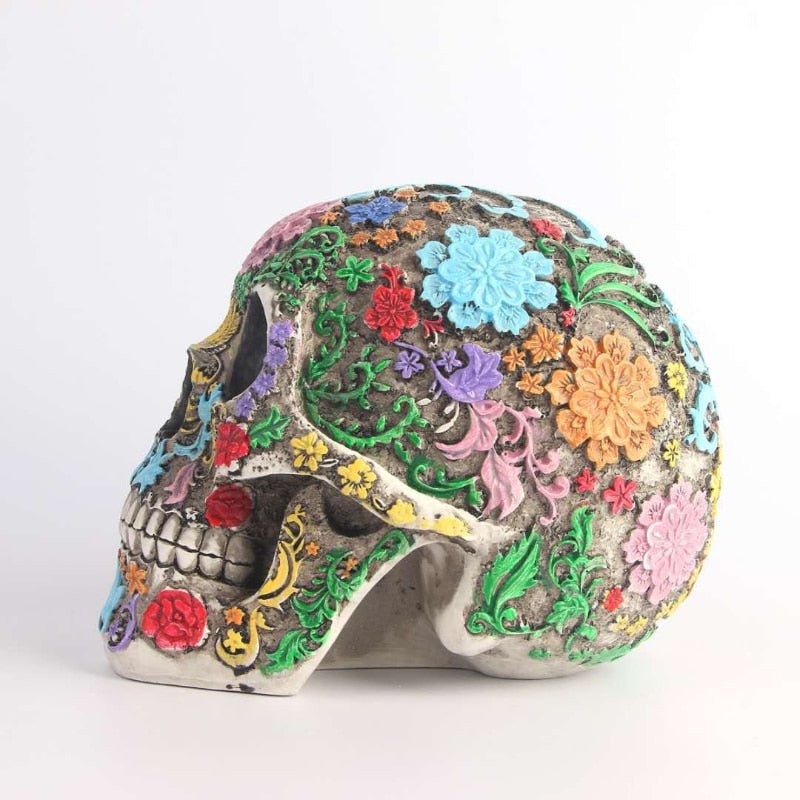 Farverig Sukkerkranium Statue i Harz til Dia de los Muertos
