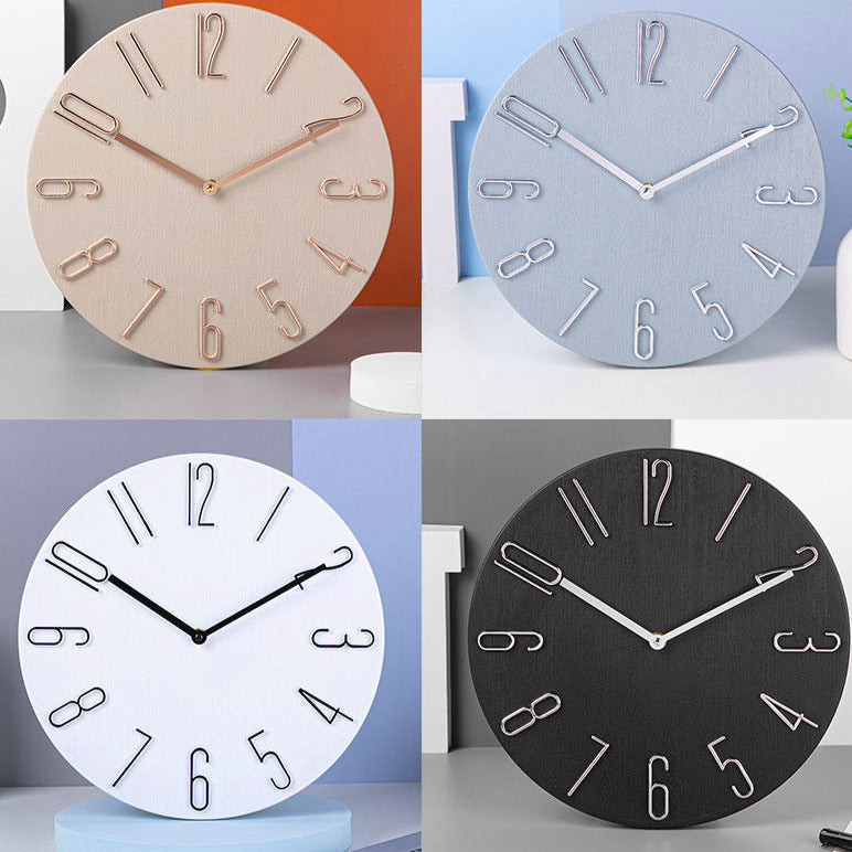 Minimalistisk MDF Vægur med Metalvisere i Naturlig Træfinish