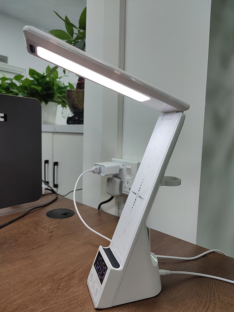 Multifunktionel LED Skrivebordslampe med Trådløs Oplader og Vækkeur