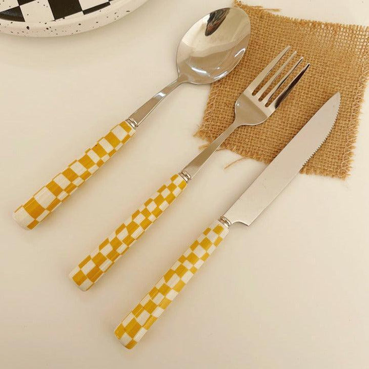 Bestiksæt i Rustfrit Stål med Skakbræt Design - Kniv, Gaffel, Ske