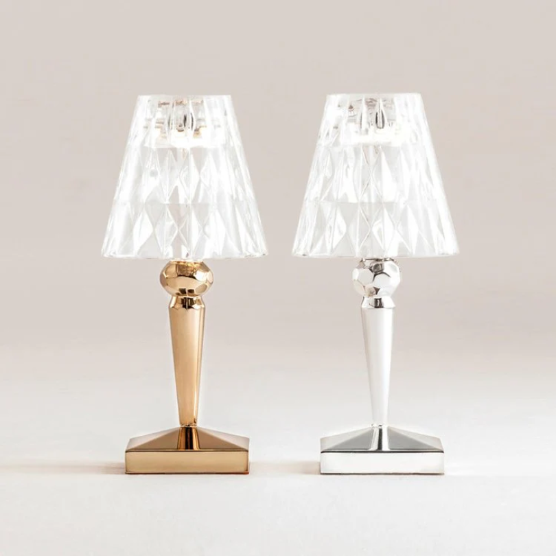 Elegant Krystal Bordlampe med Varm Ambient Belysning