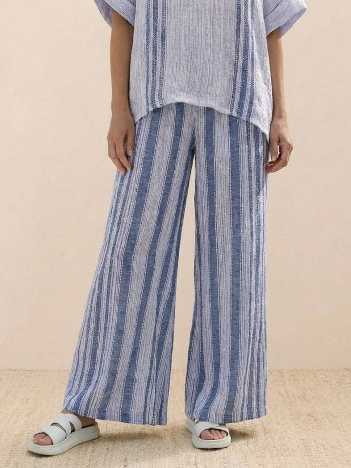 Paloma | Kvinders afslappede stribede bukser med bred ben og t-shirt to-delt sæt