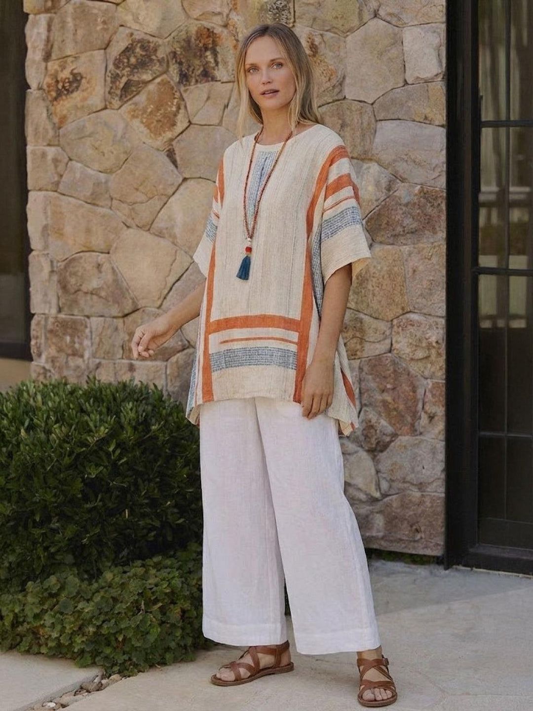 Paloma | Kvinders afslappede stribede bukser med bred ben og t-shirt to-delt sæt