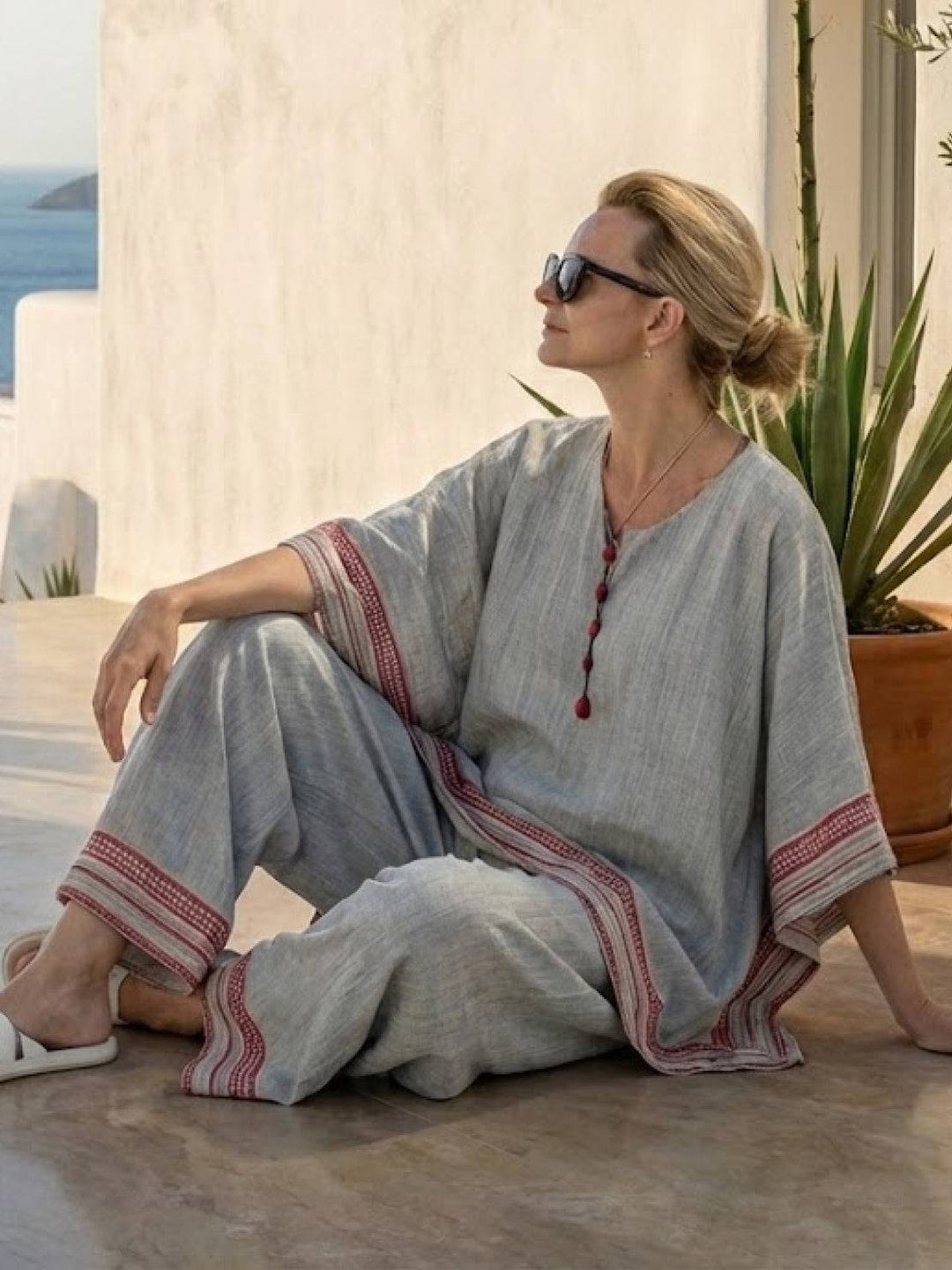Paloma | Kvinders Casual Stribede Bukser med Bred Ben og T-shirt To-delt Sæt