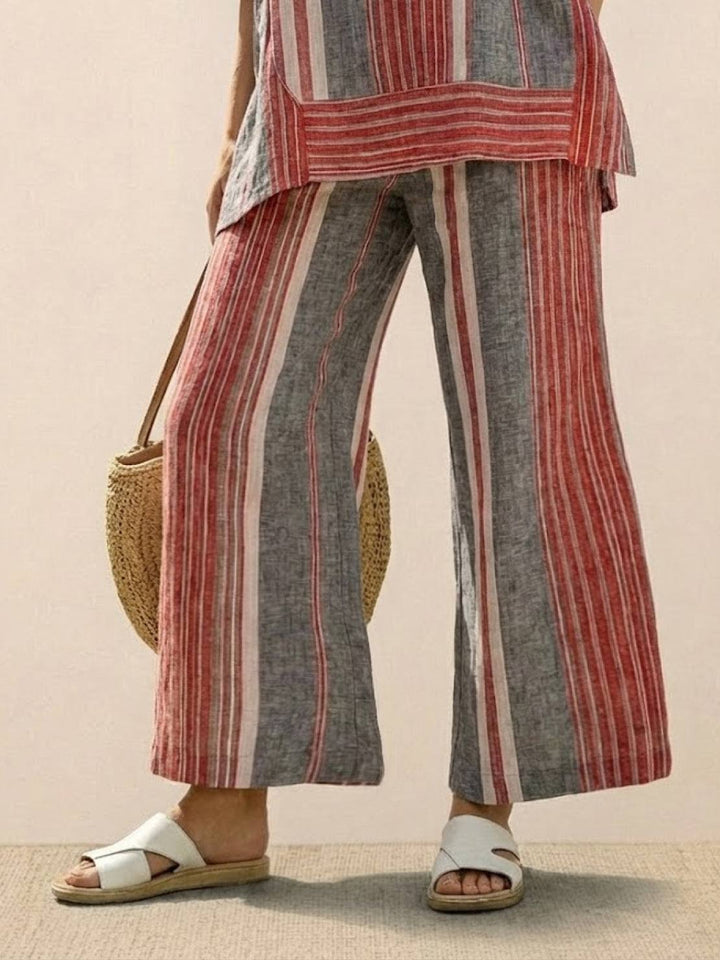 Paloma | Kvinders afslappede stribede bukser med bred ben og t-shirt to-delt sæt