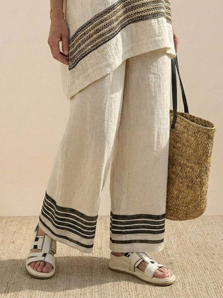 Paloma | Kvinders afslappede stribede bukser med bred ben og t-shirt to-delt sæt