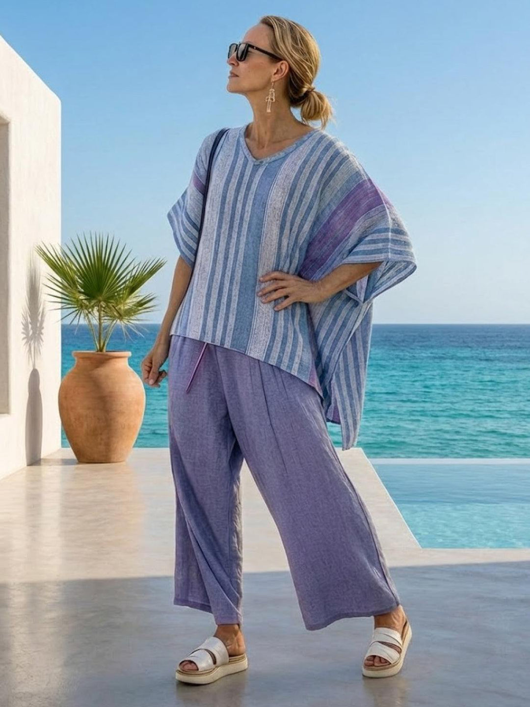 Paloma | Kvinders afslappede stribede bukser med bred ben og t-shirt to-delt sæt