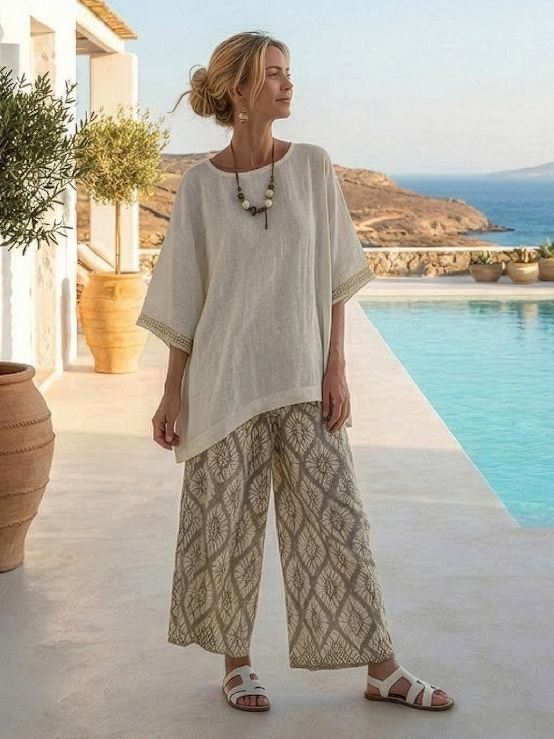 Paloma | Kvinders afslappede stribede bukser med bred ben og t-shirt to-delt sæt