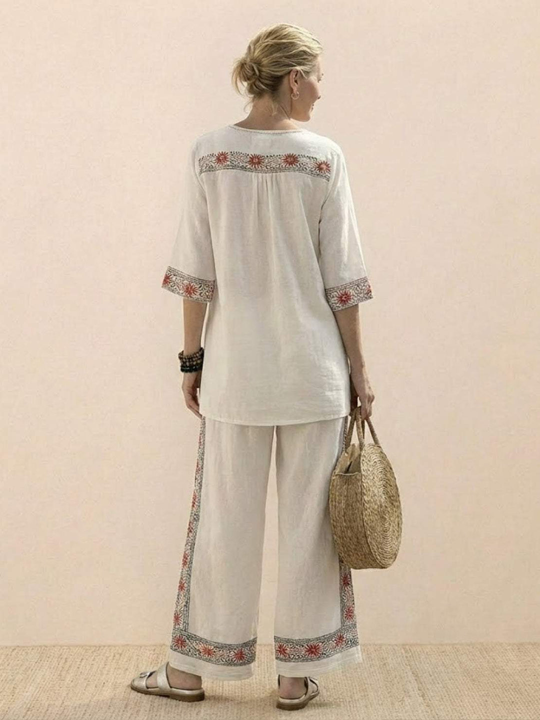 Paloma | Kvinders Casual Stribede Bukser med Bred Ben og T-shirt To-delt Sæt
