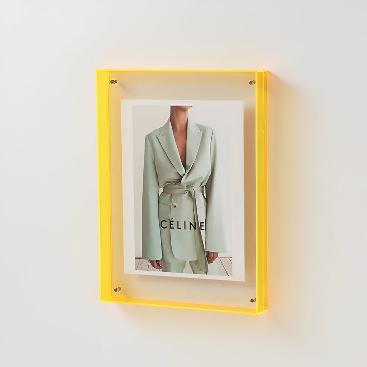 Transparent Akryl Foto Ramme i Minimalistisk Design