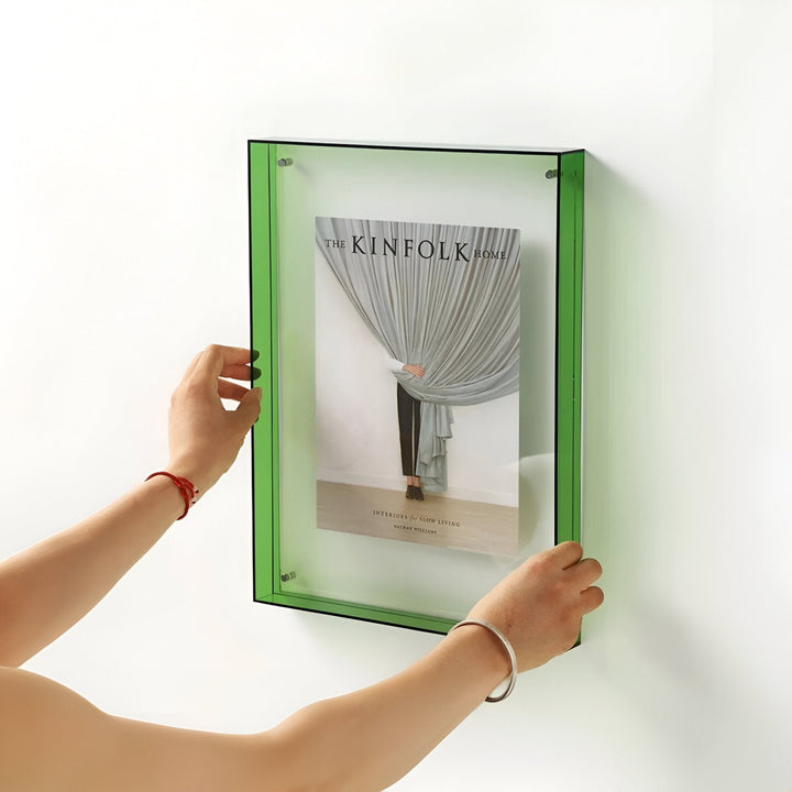 Transparent Akryl Foto Ramme i Minimalistisk Design