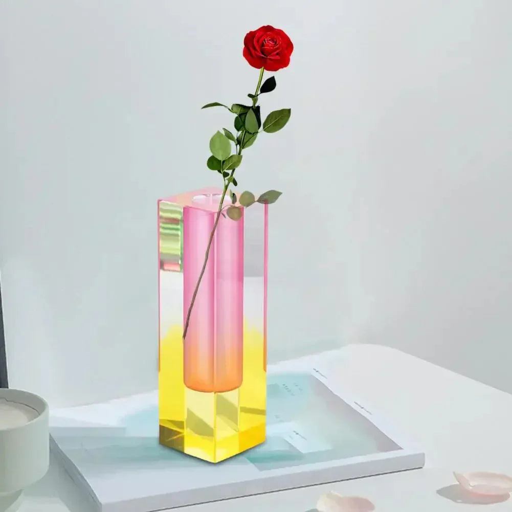 Moderne Kvadrat Vase i Akryl med Krystal Effekt